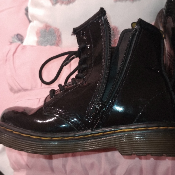 Kids size 9 - Picture 3 of 6